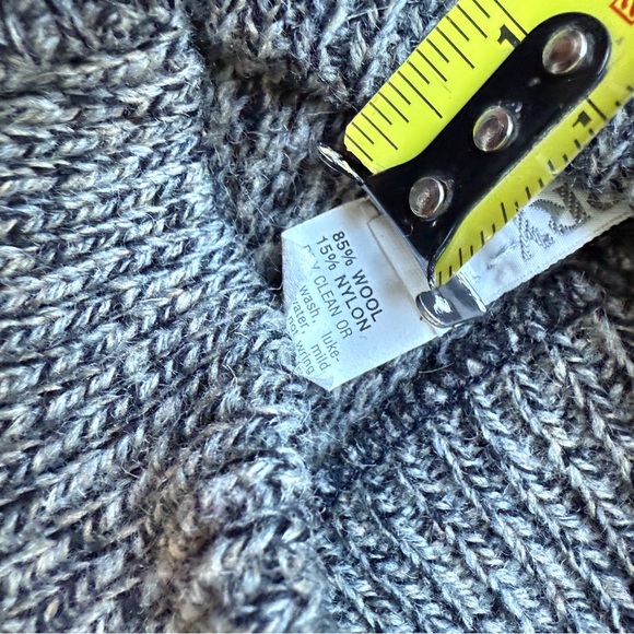 Vintage 90s Jerry Leonard Grey Marled Wool Sweater - Picture 9 of 9